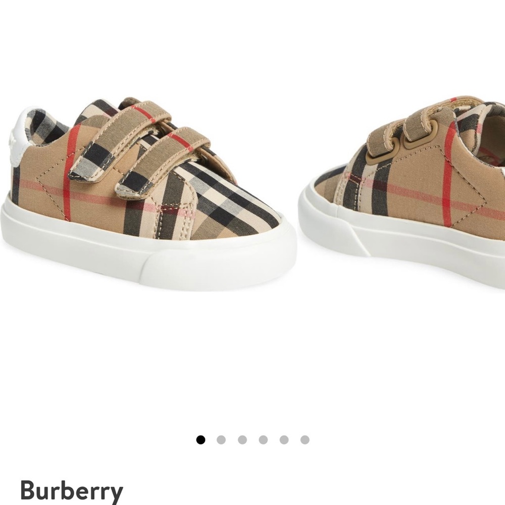 Burberry toddler sneakers with box